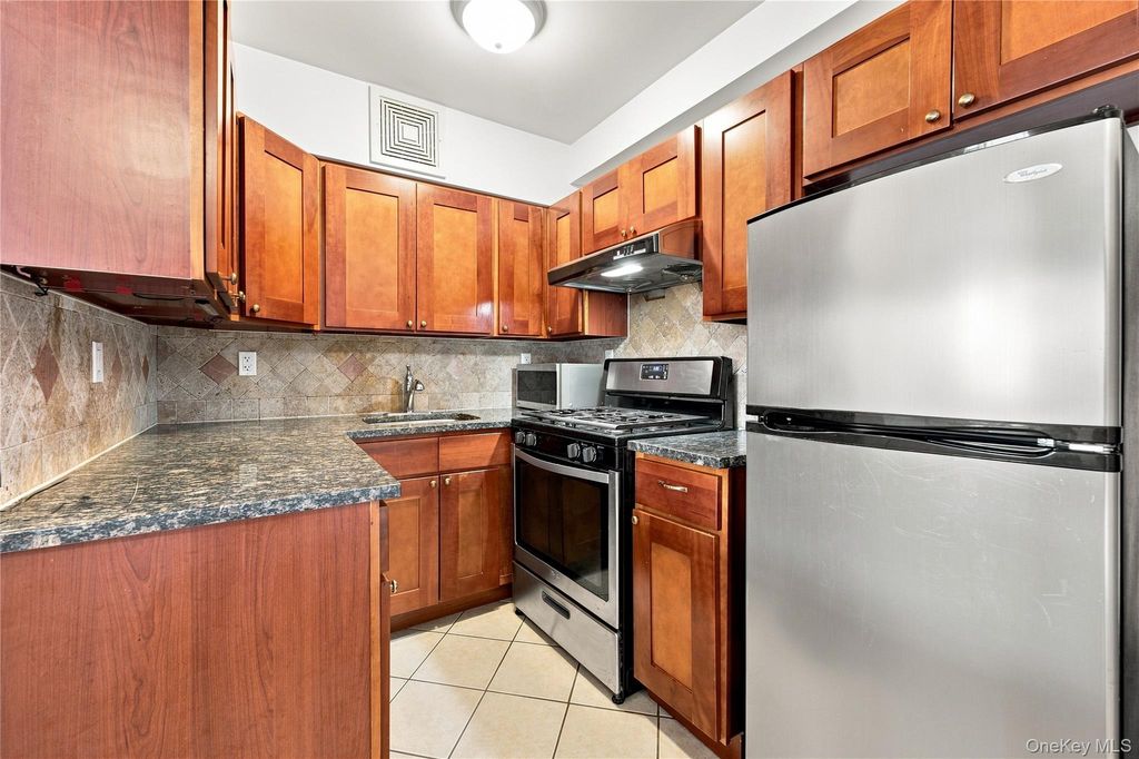 7617 46th Avenue 2C, Elmhurst, NY 11373 — photo 3