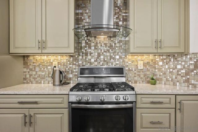 4863 Marblehead Bay Dr, Oceanside, CA 92057