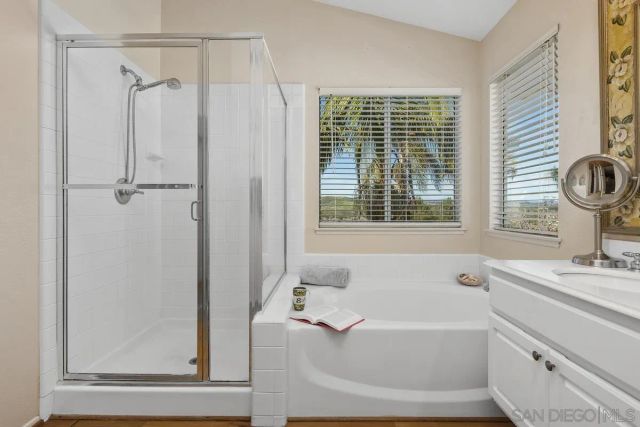 4863 Marblehead Bay Dr, Oceanside, CA 92057