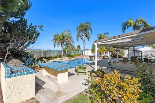 4863 Marblehead Bay Dr, Oceanside, CA 92057