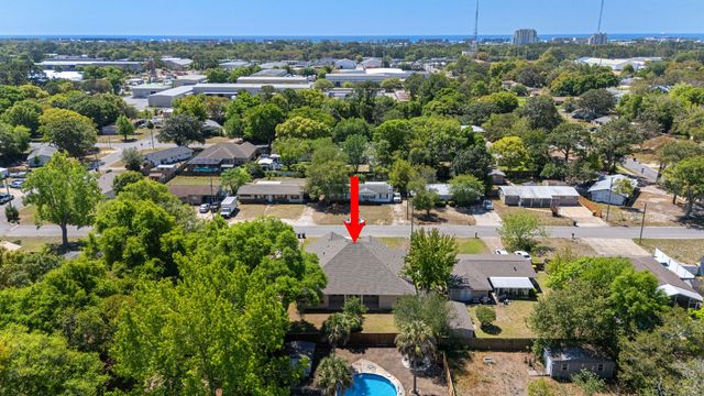 35 NW Highland Drive, Fort Walton Beach, FL 32548