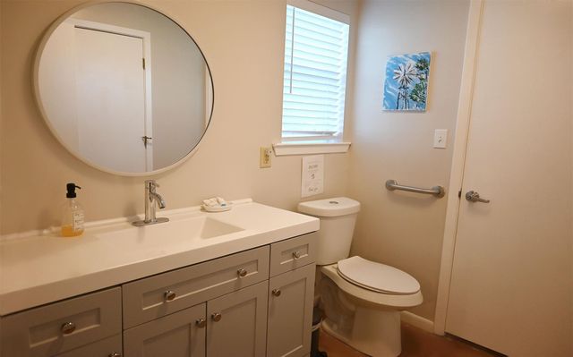 101 Stadium View DR, Marble Falls, TX 78654