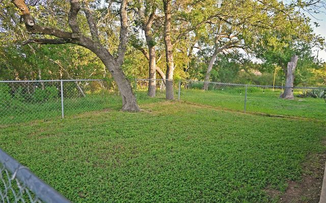 101 Stadium View DR, Marble Falls, TX 78654