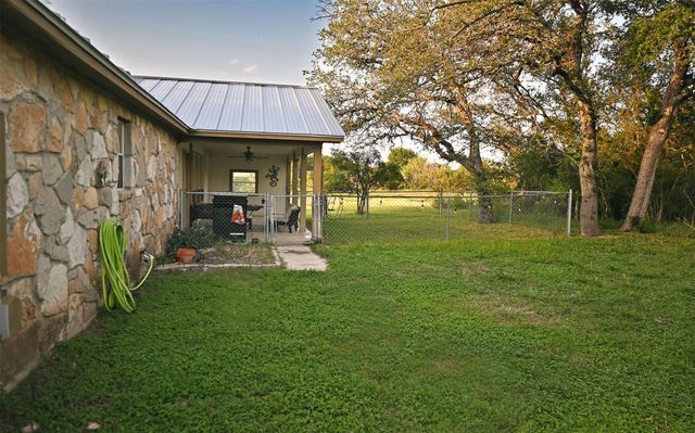 101 Stadium View DR, Marble Falls, TX 78654