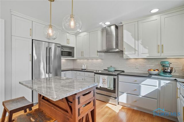 1371 Eastridge Drive, Waterville, OH 43566