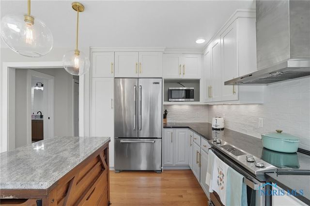 1371 Eastridge Drive, Waterville, OH 43566