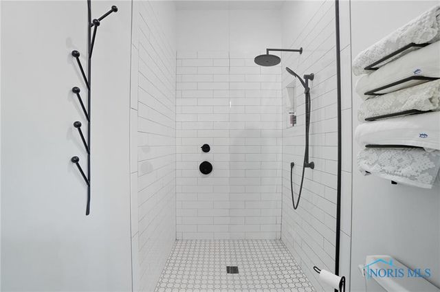 1371 Eastridge Drive, Waterville, OH 43566