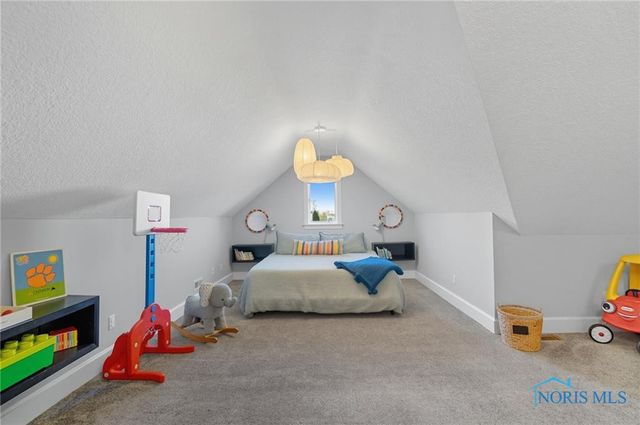 1371 Eastridge Drive, Waterville, OH 43566