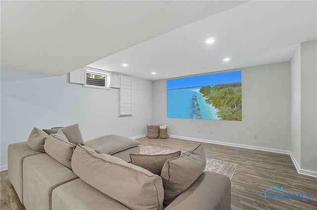 1371 Eastridge Drive, Waterville, OH 43566