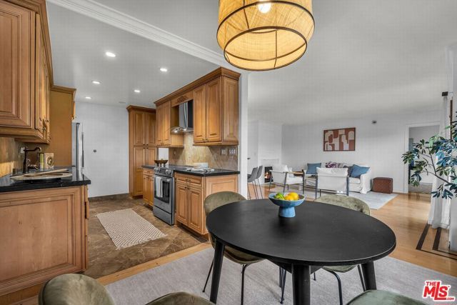 914 Lincoln Boulevard 301, Santa Monica, CA 90403