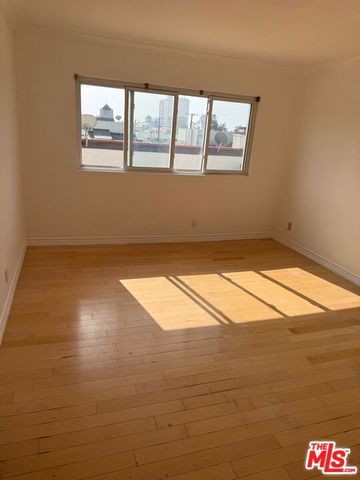 914 Lincoln Boulevard 301, Santa Monica, CA 90403