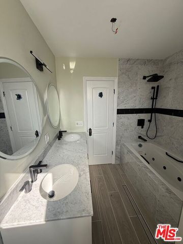 914 Lincoln Boulevard 301, Santa Monica, CA 90403