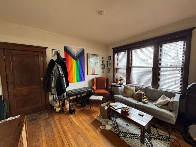 4125 N Campbell Avenue, Chicago, IL 60618