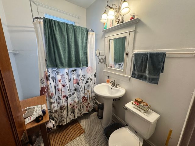 4125 N Campbell Avenue, Chicago, IL 60618