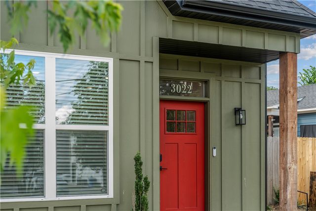 3022 Old Farmington Road, Fayetteville, AR 72704