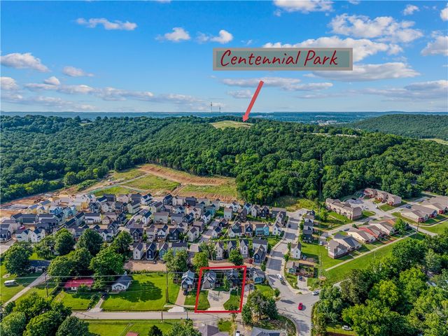 3022 Old Farmington Road, Fayetteville, AR 72704