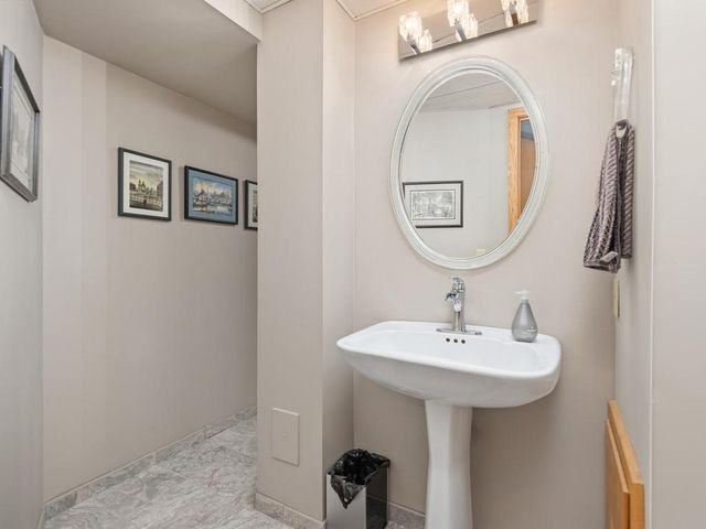 8127 Pennsylvania Circle, Bloomington, MN 55438