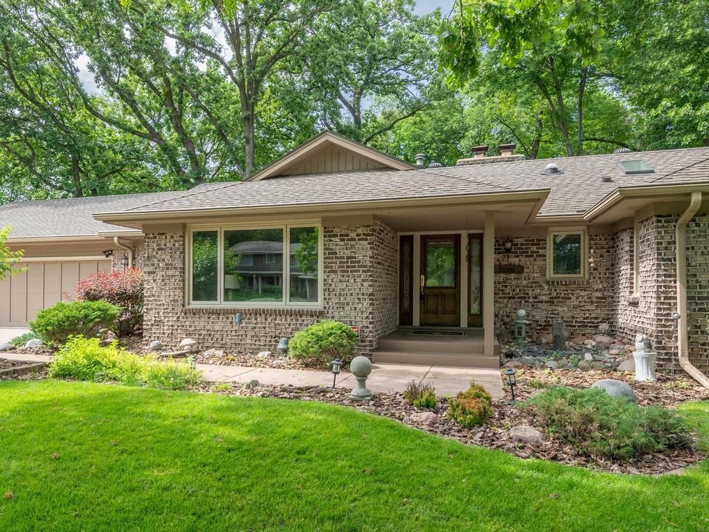 8127 Pennsylvania Circle, Bloomington, MN 55438 — photo 2