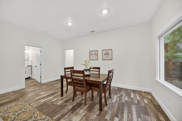 400 Pacific, Lodi, CA 95242