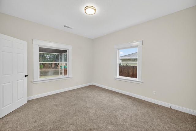 400 Pacific, Lodi, CA 95242