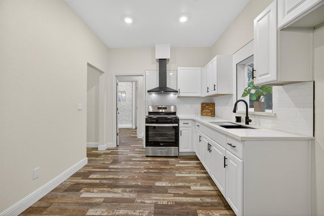 400 Pacific, Lodi, CA 95242