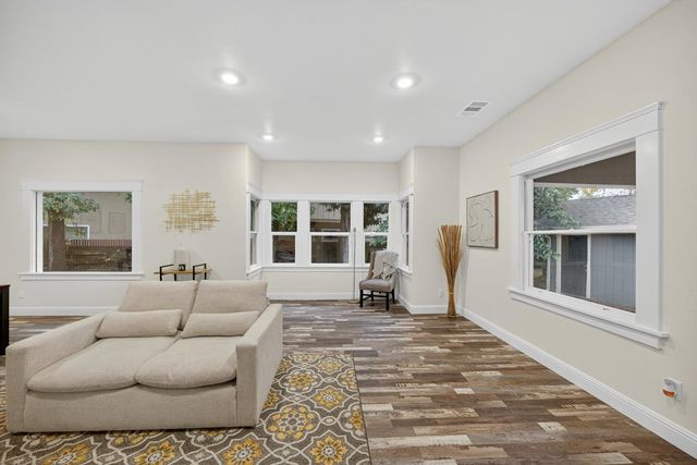 400 Pacific, Lodi, CA 95242