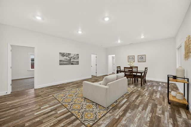 400 Pacific, Lodi, CA 95242