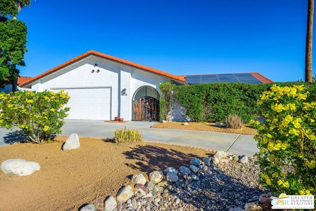 2750 E Vincentia Road, Palm Springs, CA 92262