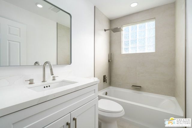 2750 E Vincentia Road, Palm Springs, CA 92262