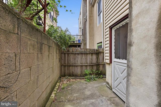 917 S 10TH ST, Philadelphia, PA 19147