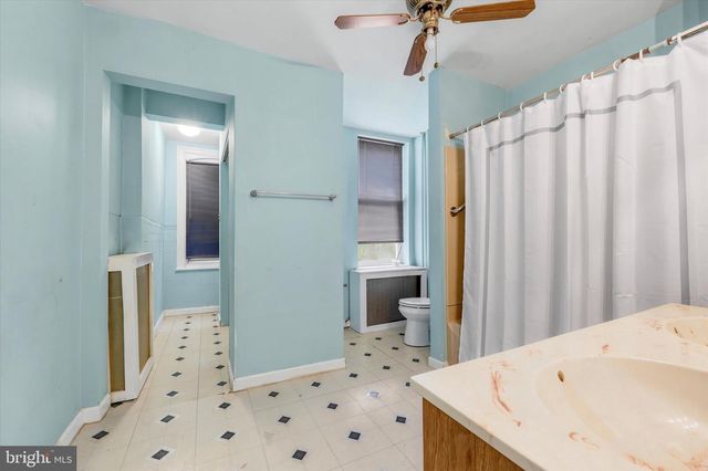 917 S 10TH ST, Philadelphia, PA 19147