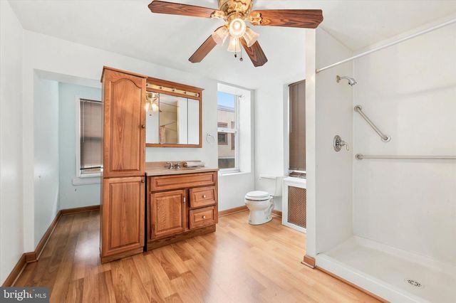 917 S 10TH ST, Philadelphia, PA 19147