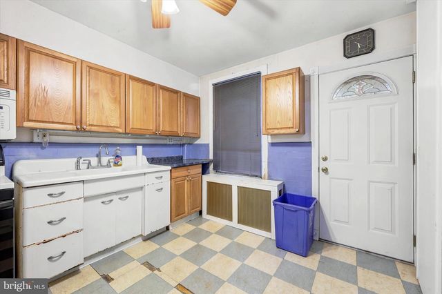 917 S 10TH ST, Philadelphia, PA 19147