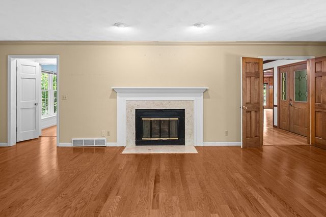 8230 217th Street N, Port Byron, IL 61275
