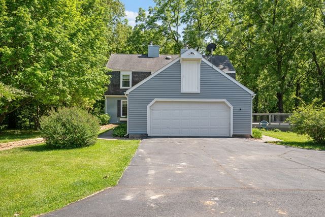 8230 217th Street N, Port Byron, IL 61275