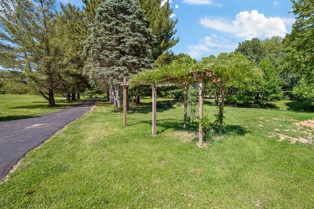 8230 217th Street N, Port Byron, IL 61275