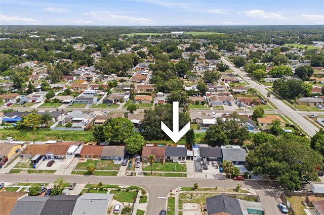 8602 BRIAR GROVE CIR, Tampa, FL 33615