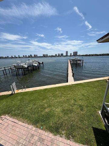 370 Wilma Circle 6, Riviera Beach, FL 33404