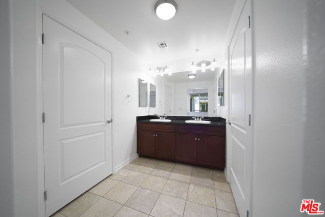 629 Traction Avenue 511, Los Angeles, CA 90013