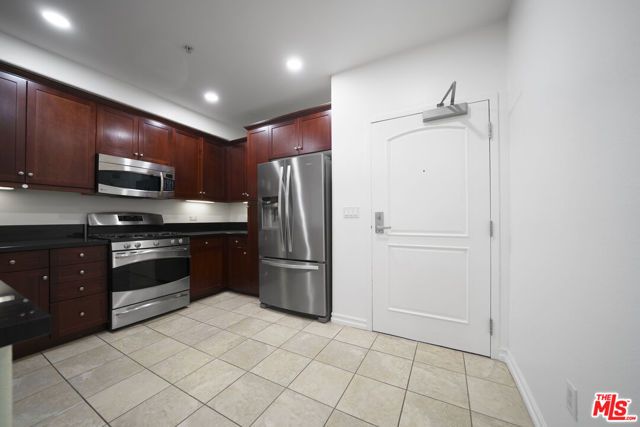 629 Traction Avenue 511, Los Angeles, CA 90013