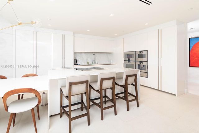 10201 E Collins Avenue 1002, Bal Harbour, FL 33154