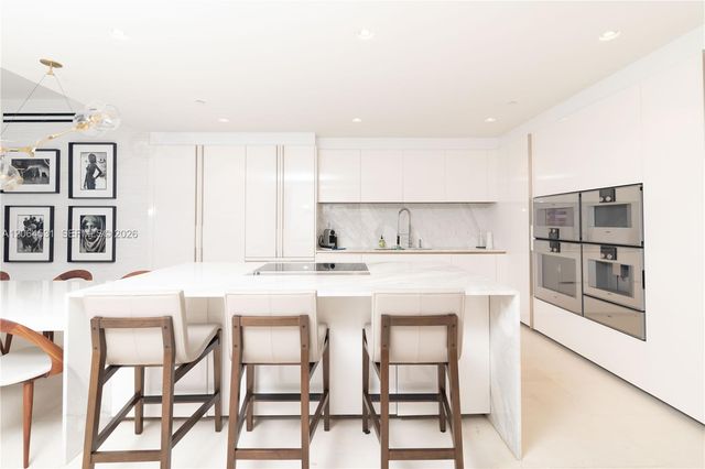 10201 E Collins Avenue 1002, Bal Harbour, FL 33154