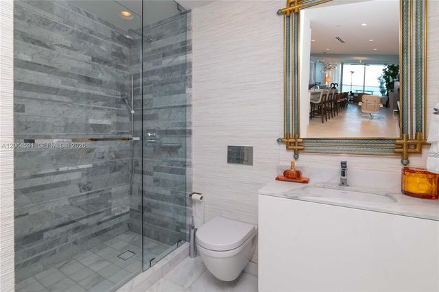 10201 E Collins Avenue 1002, Bal Harbour, FL 33154