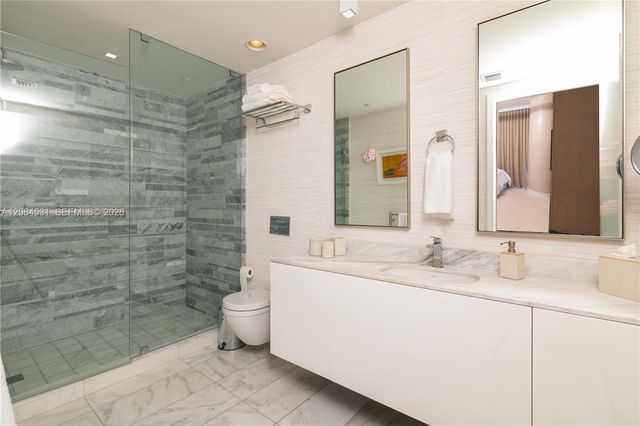 10201 E Collins Avenue 1002, Bal Harbour, FL 33154