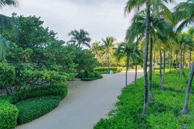 10201 E Collins Avenue 1002, Bal Harbour, FL 33154