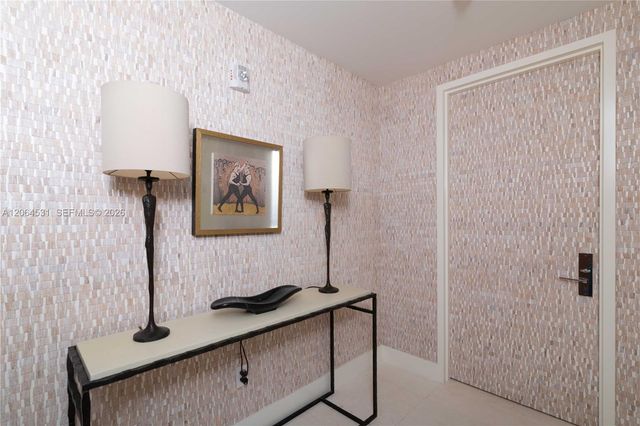 10201 E Collins Avenue 1002, Bal Harbour, FL 33154