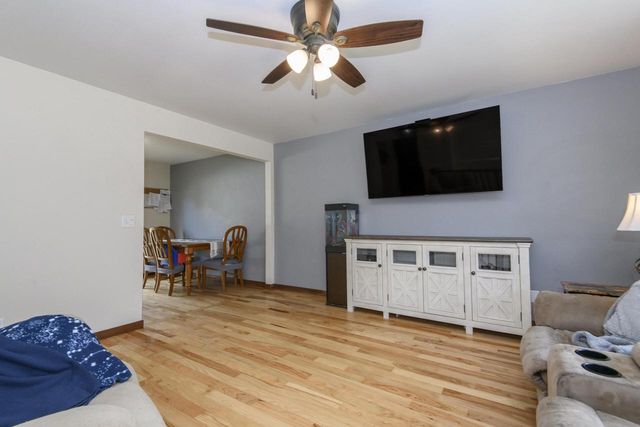 2018 Robin STREET, West Bend, WI 53090