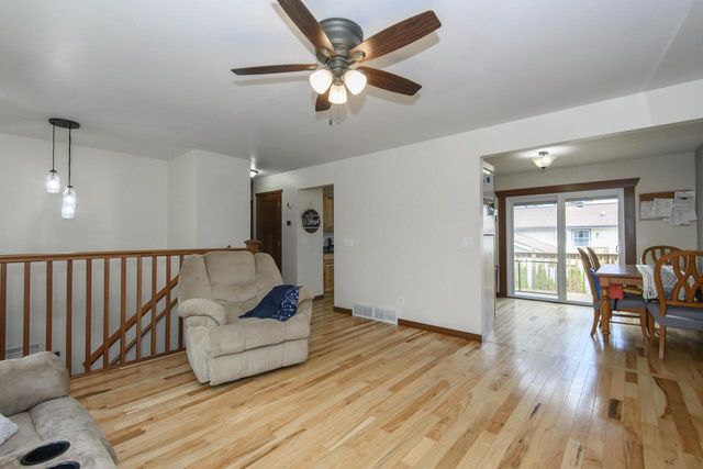 2018 Robin STREET, West Bend, WI 53090