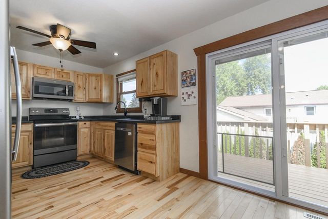 2018 Robin STREET, West Bend, WI 53090