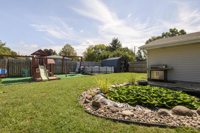 2018 Robin STREET, West Bend, WI 53090